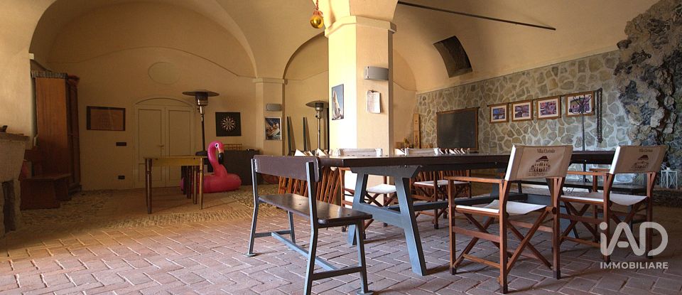 Appartamento 5 locali di 126 m² a Genova (16162)