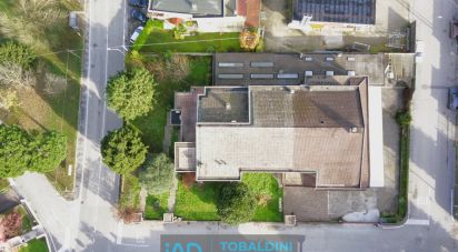 Negozio / locale commerciale di 1.204 m² in Vicenza (36100)