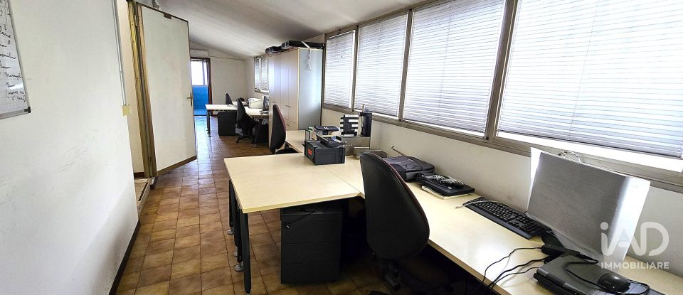 Shop / premises commercial of 1,204 m² in Vicenza (36100)