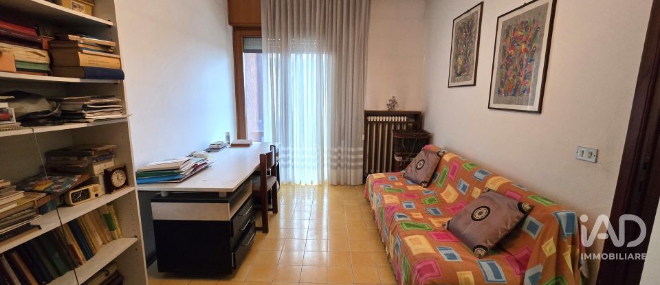 Shop / premises commercial of 1,204 m² in Vicenza (36100)