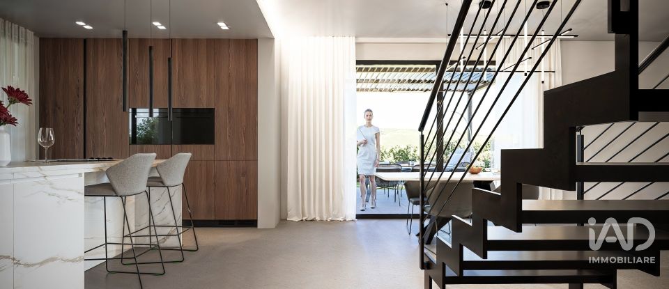 Traditional house 5 rooms of 226 m² in Caldogno (36030)