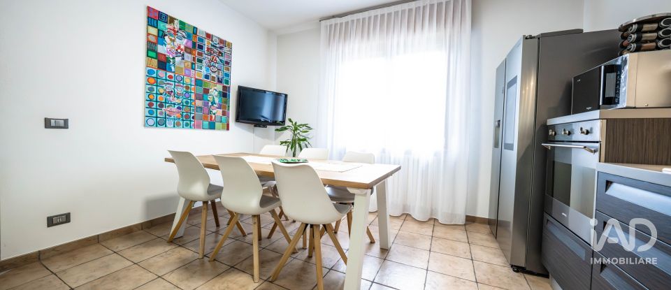 Apartment 6 rooms of 114 m² in Ro (44033)