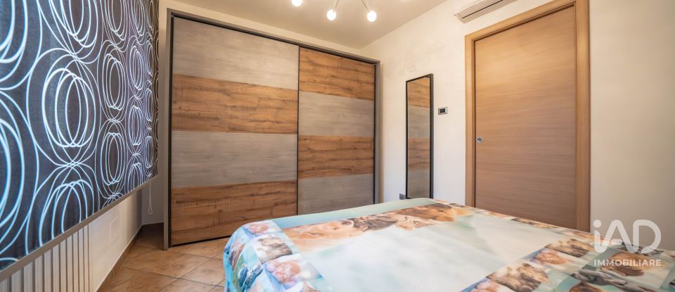 Apartment 6 rooms of 114 m² in Ro (44033)