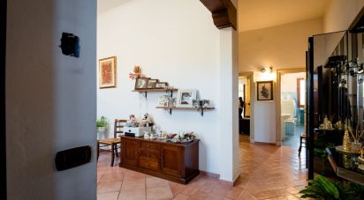 Apartment 7 rooms of 160 m² in Campi Bisenzio (50013)