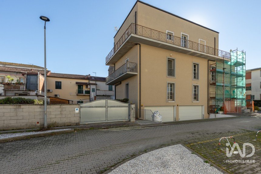 Four-room apartment of 135 m² in Pontedera (56025)
