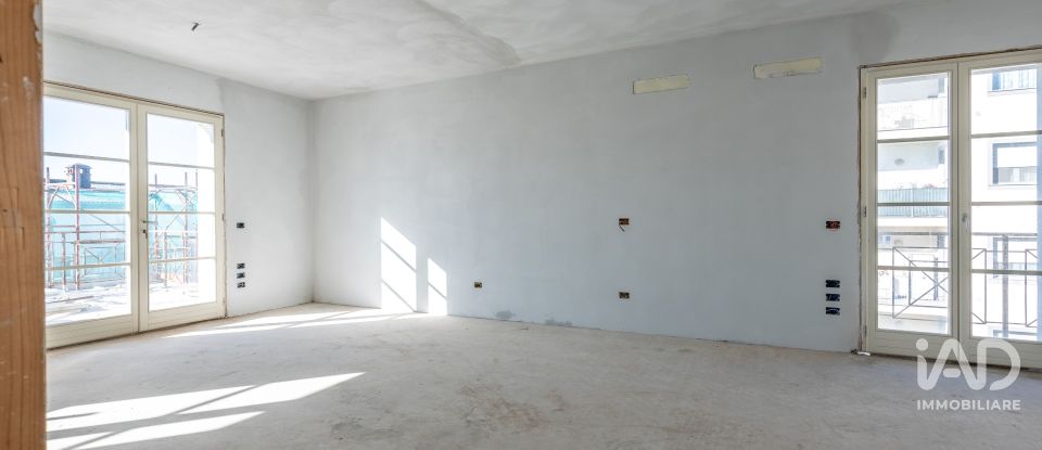 Four-room apartment of 135 m² in Pontedera (56025)