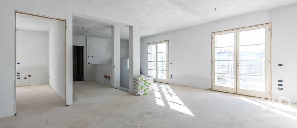 Four-room apartment of 135 m² in Pontedera (56025)