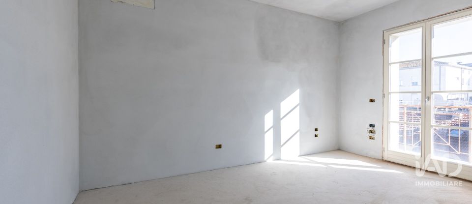 Four-room apartment of 135 m² in Pontedera (56025)