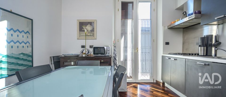 Abitazione 10 locali di 210 m² in Genova (16155)