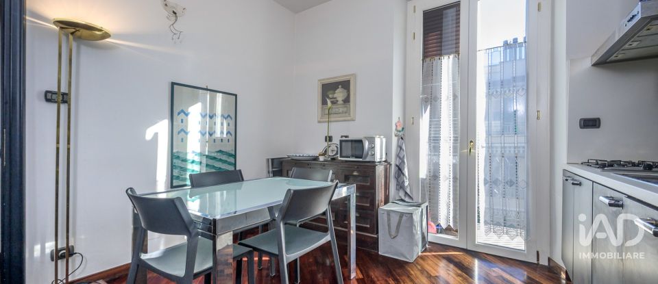 Abitazione 10 locali di 210 m² in Genova (16155)