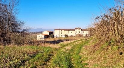 Rustico 4 locali di 423 m² in Cavriana (46040)