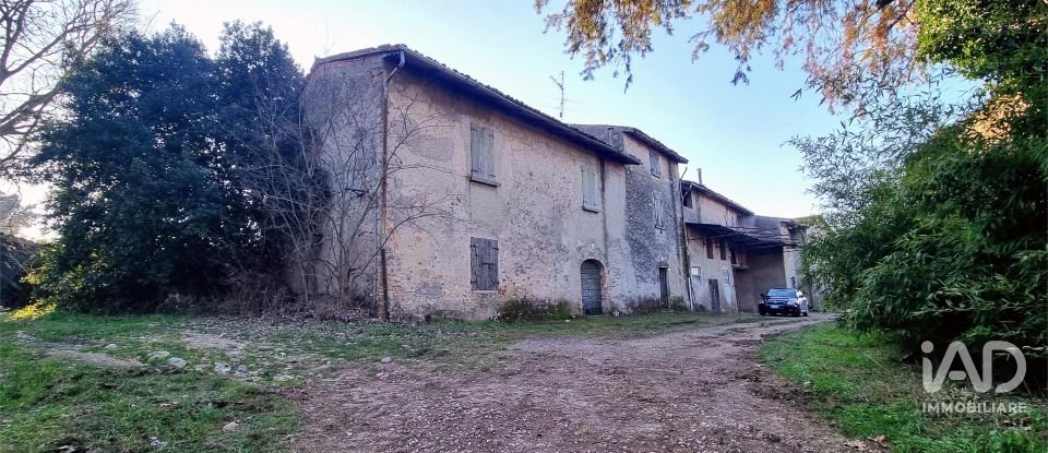 Rustico 4 locali di 423 m² in Cavriana (46040)