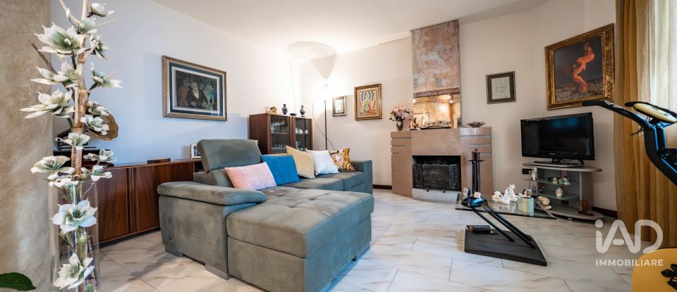 Apartment 6 rooms of 114 m² in Berra (44030)