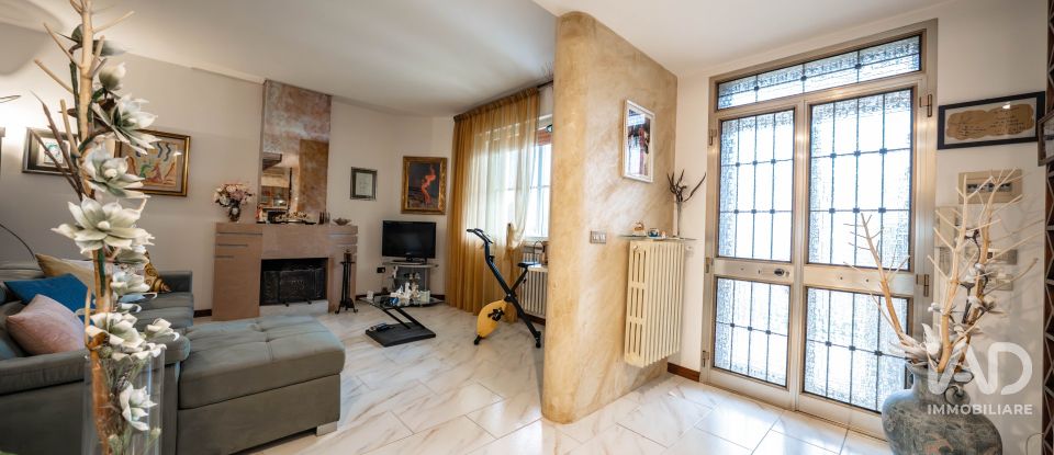 Apartment 6 rooms of 114 m² in Berra (44030)