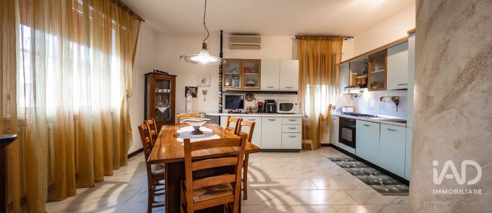 Apartment 6 rooms of 114 m² in Berra (44030)