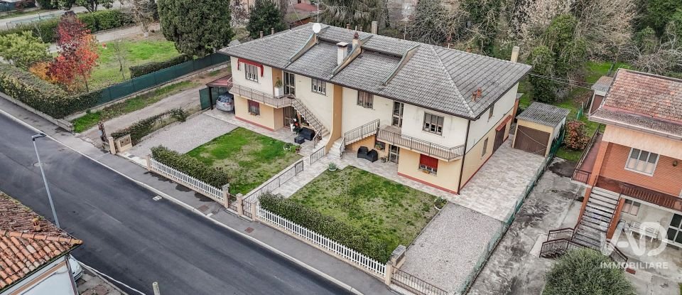 Apartment 6 rooms of 114 m² in Berra (44030)