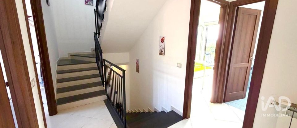 Villa a schiera 8 locali di 170 m² in Giardini-Naxos (98035)