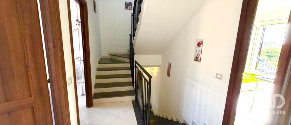 Villa a schiera 8 locali di 170 m² in Giardini-Naxos (98035)