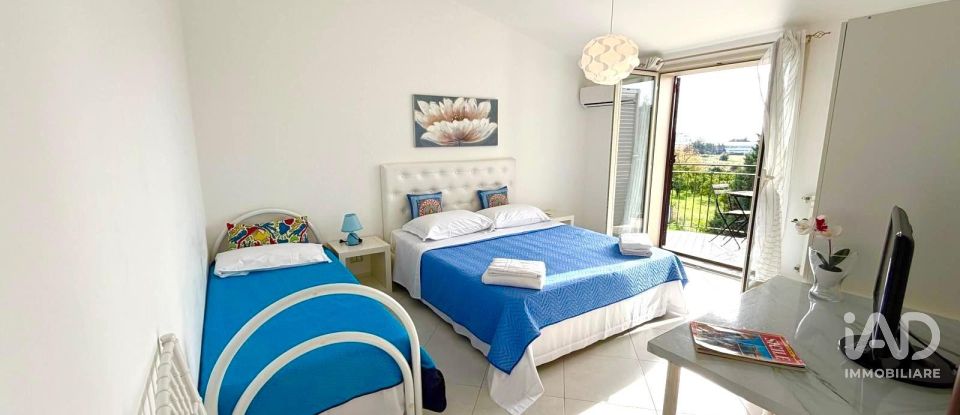 Villa a schiera 8 locali di 170 m² in Giardini-Naxos (98035)