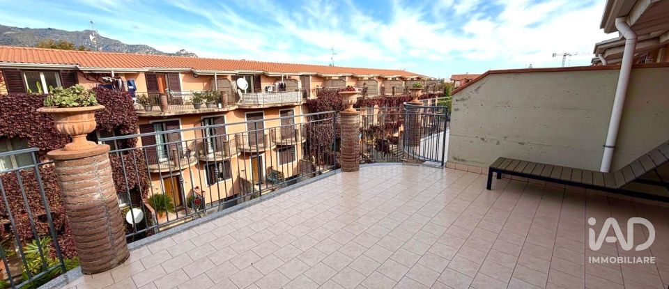 Villa a schiera 8 locali di 170 m² in Giardini-Naxos (98035)