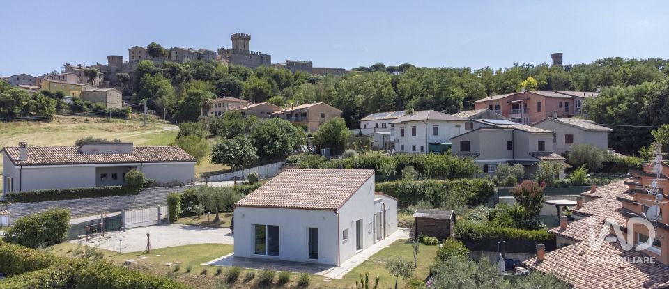 Farm 4 rooms of 146 m² in Offagna (60020)