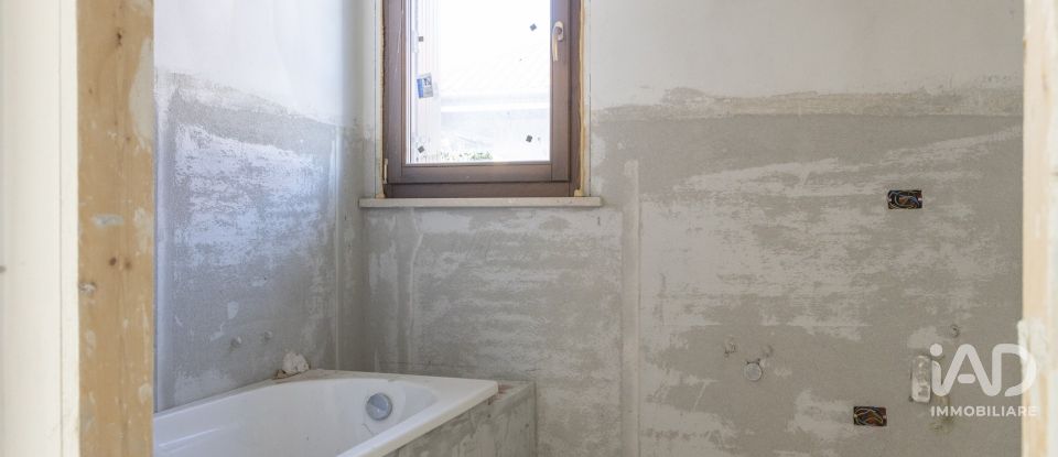 Apartment 5 rooms of 150 m² in Montemarciano (60018)