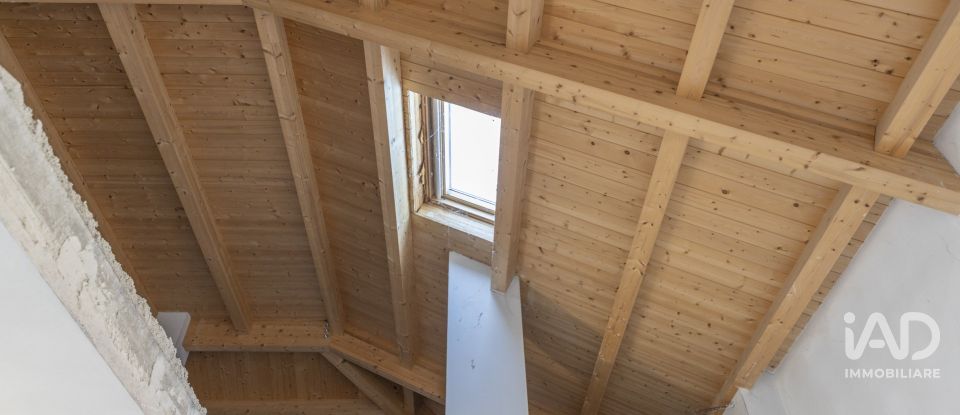 Apartment 5 rooms of 150 m² in Montemarciano (60018)