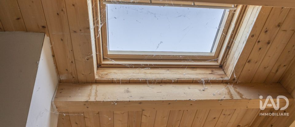 Apartment 5 rooms of 150 m² in Montemarciano (60018)