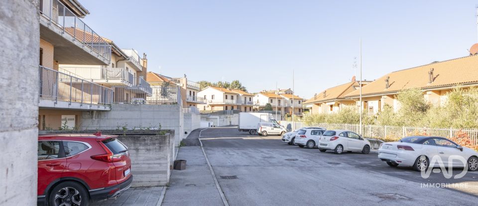 Apartment 5 rooms of 150 m² in Montemarciano (60018)