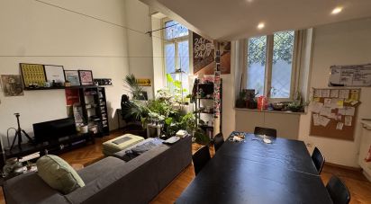 Three-room apartment of 91 m² in Milano (20136)