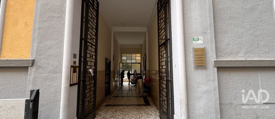Trilocale di 91 m² a Milano (20136)