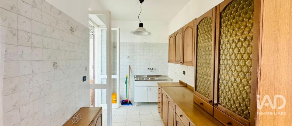 Four-room apartment of 77 m² in Bardineto (17057)