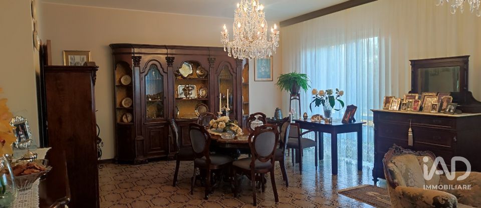 Casa indipendente 12 locali di 700 m² in Giulianova (64021)