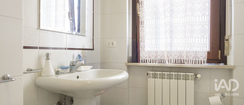 Appartamento 5 locali di 111 m² a Macerata (62100)