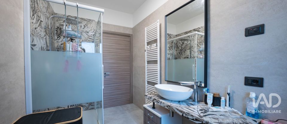 House 7 rooms of 220 m² in Portomaggiore (44015)