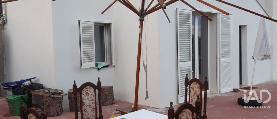 Townhouse 5 rooms of 245 m² in Mosciano Sant'Angelo (64023)