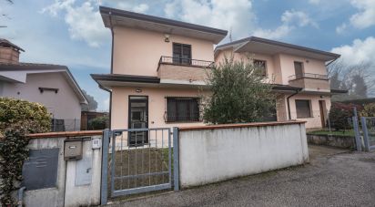 Casa indipendente / Villa 6 locali di 111 m² in Lagosanto (44023)