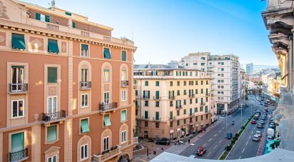 Appartamento 6 locali di 219 m² a Genova (16149)