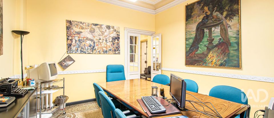 Apartment 6 rooms of 219 m² in Genova (16149)