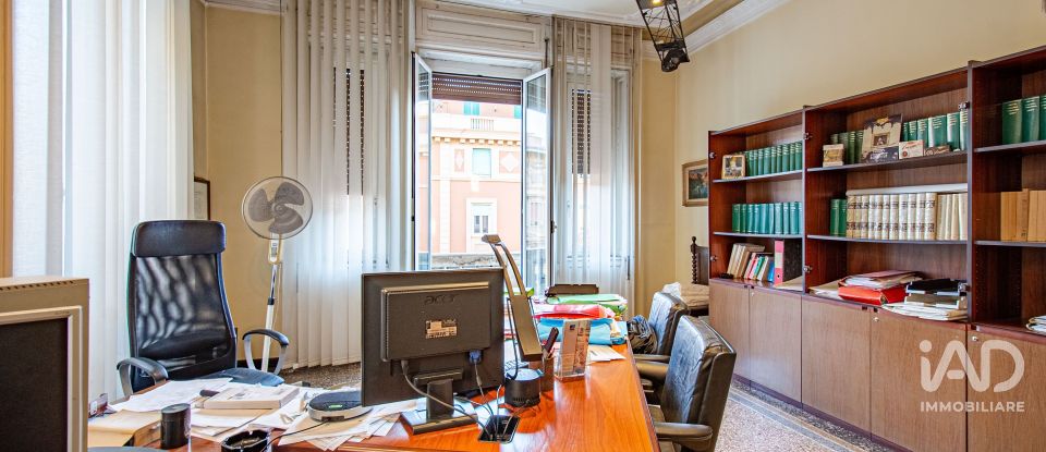 Apartment 6 rooms of 219 m² in Genova (16149)