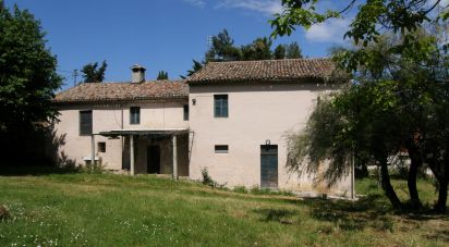 Casa indipendente / Villa 7 locali di 350 m² in Fano (61032)