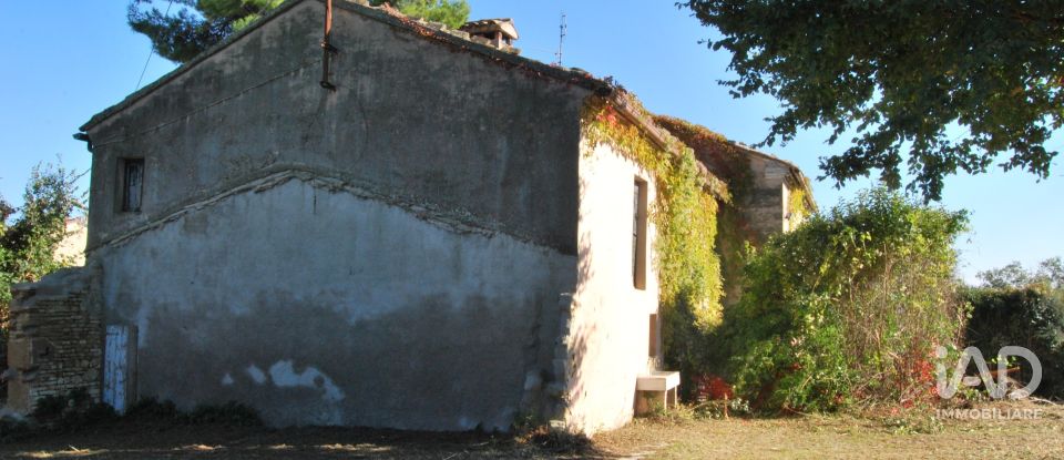 Casa indipendente / Villa 7 locali di 350 m² in Fano (61032)