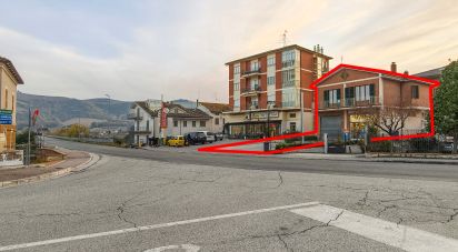 Casa indipendente / Villa 7 locali di 235 m² in Monterubbiano (63825)