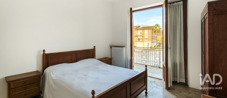 House 7 rooms of 235 m² in Monterubbiano (63825)