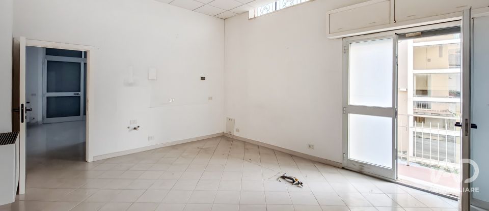 House 7 rooms of 235 m² in Monterubbiano (63825)