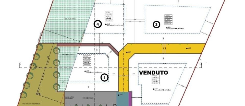 Land of 700 m² in Vicenza (36100)