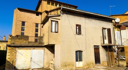 Casa indipendente / Villa 4 locali di 89 m² in Assisi (06081)
