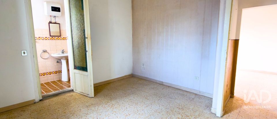 House 4 rooms of 89 m² in Assisi (06081)