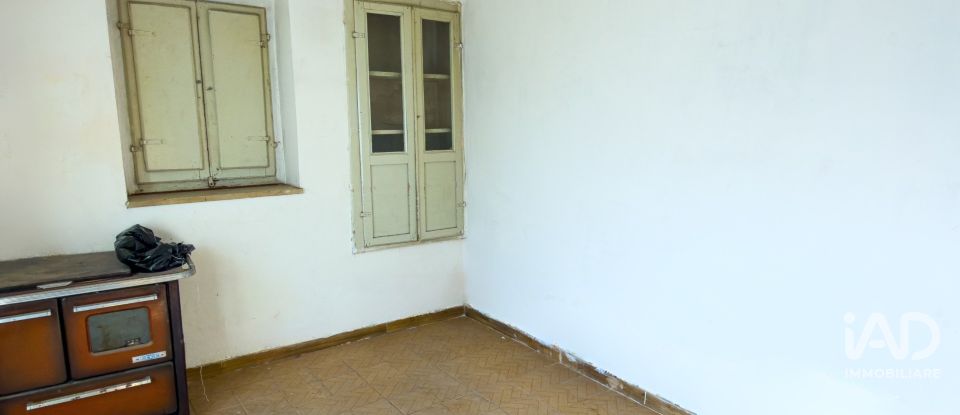 House 4 rooms of 89 m² in Assisi (06081)