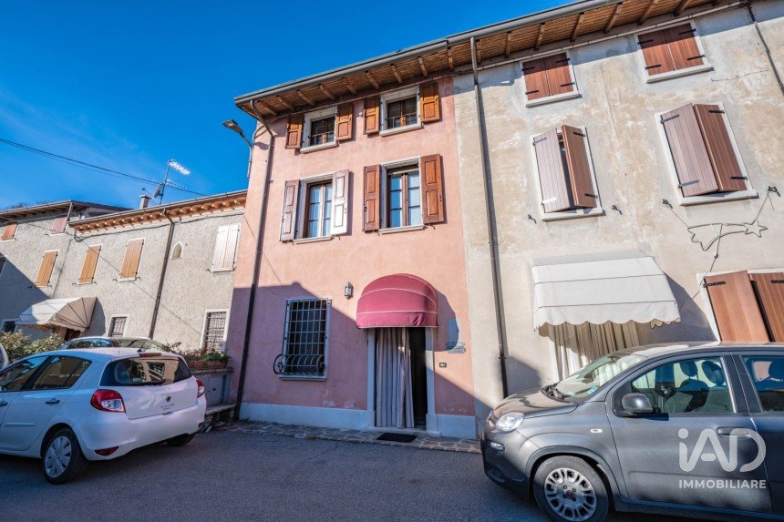 House 5 rooms of 169 m² in Cavriana (46040)